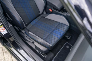 Volkswagen Golf Volkswagen Golf 2.0 TSI R 4Motion Performance Akrapovic HUD - afbeelding nr 50
