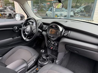MINI One MINI One Mini 1.2 Navigatie Origineel weinig km NAP - afbeelding nr 2