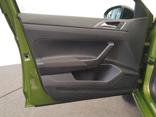 Volkswagen Taigo Volkswagen Taigo 1.5 TSI 150pk DSG/AUT R-Line Camera, IQ.Light, ACC - afbeelding nr 20