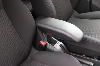 Peugeot 208 Peugeot 208 1.2 110PK AUTOMAAT SIGNATURE | NAVIGATIE | APPLE CARPLAY/ANDROID AUTO | PARKEERSENSOREN | DAB+ RADIO | LICHTMETALEN VELGEN | GETINTE RUITEN | CLIMATE CONTROL | CRUISE CONTROL | - afbeelding nr 36