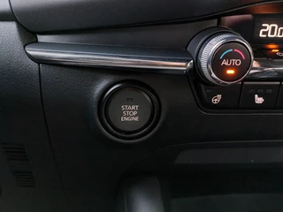 Mazda 3 2.0 e-SkyActiv-X M Hybrid 180pk Comfort | BOSE Sound | Navi | Apple Carplay+Android Auto | Clima | Adap. Cruise | Head-Up | Keyless Entry | Pdc V+A+Camera | Stuur+Stoelverwarming | 18''lm - afbeelding nr 20