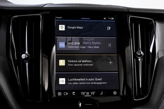 Volvo XC60 Volvo XC60 2.0 T6 Plug-in hybrid AWD Plus Dark | S/K-Panodak | Dig. Cockpit | Adapt. Cruise | Memory Stoelen | Elek. Klep | Stoel-+stuurverw. | 360 Camera | Harman/Kardon | NAV+App. Connect | LM 19