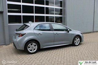 Toyota Corolla Toyota Corolla 1.8 Hybrid Business | 1e Eigenaar | Apple Carplay/Android Auto. - afbeelding nr 2