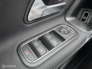 Mercedes-Benz A-Klasse Mercedes A-klasse 180 Luxury Line / Navigatie / Camera / Etc - afbeelding nr 34