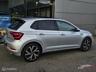 Volkswagen Polo Volkswagen Polo 1.0 TSI R-Line Panorama/Keyless/Beats/Camera - afbeelding nr 2