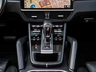 Porsche Cayenne Porsche Cayenne 3.0 V6 340PK Pano Stoelkoeling Bose ACC Sport Chrono Led Matrix 360 Camera Softclose Luchtvering - afbeelding nr 62