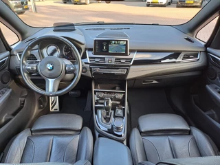 BMW 2 Serie | Leder | Trekhaak | M-pakket | Head-up | Camera | Stoelverwarming | - afbeelding nr 5