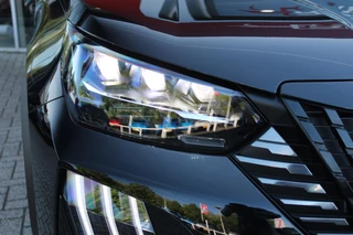 Peugeot 2008 Peugeot 2008 1.2 130PK AUTOMAAT GT PACK | ELEKTRISCH BEDIENBARE BESTUURDERSSTOEL | NAVIGATIE | FULL LED KOPLAMPEN | DRAADLOZE APPLE CARPLAY/ANDROID AUTO | ADAPTIVE CRUISE CONTROL | CAMERA VOOR + ACHTER | CLIMATE CONTROL | LICHTMETALEN VELGEN 17