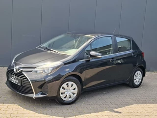 Toyota Yaris Toyota Yaris 1.0 VVT-i Style / CAMERA / NAVI / ALLSEASON - afbeelding nr 2