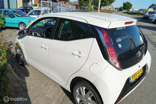 Toyota Aygo Toyota Aygo 1.0 VVT-i x-play - afbeelding nr 10