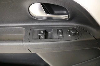 Volkswagen up! Volkswagen up! Up 1.0 BMT cross 2e EIGEN.-ORG.NL-STOELVERWARMING-ZEER NETTE - afbeelding nr 21