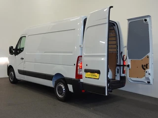 Renault Master Renault Master T33 2.3 dCi 135 L2H2 BPM VRIJ! Airco Cruise control Parkeersensoren Navigatie Trekhaak - afbeelding nr 34