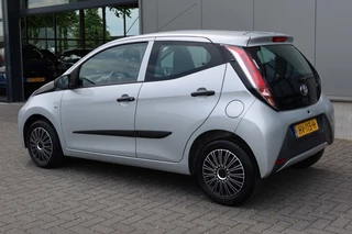 Toyota Aygo Toyota Aygo 1.0 VVT-I X-Now 5drs. Airco, LIM Cruise - afbeelding nr 4