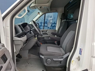 Volkswagen Crafter Volkswagen Crafter 35 2.0 TDI L3H3 Trendline AIRCO / CRUISE CONTROLE / CAMERA / EURO 6 / L2H2 - afbeelding nr 19