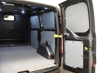 Ford Transit Custom Ford Transit Custom 170pk Automaat L1H1 Limited Raptor Edition Navigatie Airco Cruise control ACC Parkeersensoren Sport - afbeelding nr 41