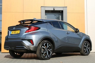 Toyota C-HR Toyota C-HR 2.0 Hybrid Style Luxury | JBL | Camera | Navi - afbeelding nr 3