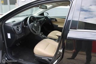 Toyota Auris Toyota Auris Touring Sports 1.8 Hybrid Lease pro | Beige Leer | Panoramadak | Full Led | Parkeersensoren. - afbeelding nr 5