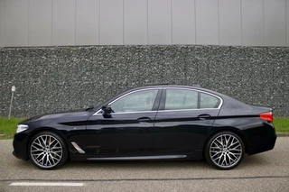 BMW 5 Serie BMW 5-serie 520i M Sport | Individual - Dak - Azuritschwarz - afbeelding nr 15