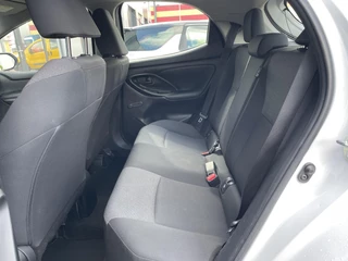 Toyota Yaris Toyota Yaris 1.0 VVT-i Active | Fabrieksgarantie tot 10 03 2027 | - afbeelding nr 11