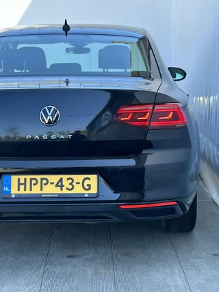 Volkswagen Passat Volkswagen Passat 1.5 TSI 150pk Business FULL LED I NAVI + CAMERA I ELEC. KLEP I DEALER O.H. - afbeelding nr 21