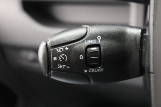 Opel Vivaro - Airco - Navi - Cruise - € 12.900,- Excl. - afbeelding nr 11