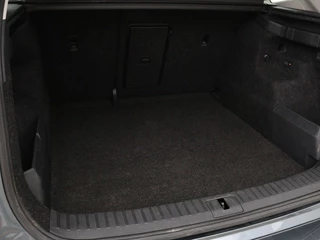 Škoda Enyaq iV Skoda Enyaq iV 60 | Trekhaak | Camera | Sfeerverlichting |  Carplay | Full LED | Navigatie | Cruise control | Bluetooth | Parkeerhulp | DAB - afbeelding nr 10