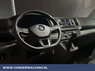 Volkswagen Crafter Volkswagen Crafter 2.0 TDI 140 pk L3H3 L2H2 Euro6 Airco | Camera | Cruisecontrol | Apple Carplay Android Auto, Chauffeursstoel, Parkeersensoren, Bijrijdersbank, 3000kg Trekvermogen, zilver - afbeelding nr 17