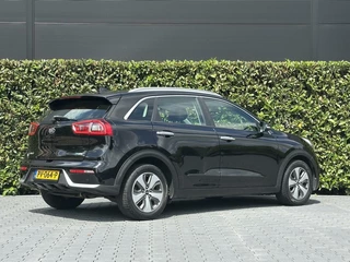 Kia Niro Kia Niro 1.6 GDi Hybrid ExecutiveLine, NL AUTO, NAP, ECC-AIRCO, LEDER, NAVI, CAMERA, PARKEERSENSOREN, LICHTMETAAL 18