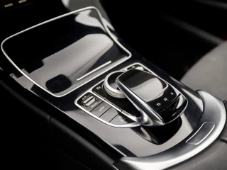 Mercedes-Benz C-Klasse 279Pk Automaat (GROOT NAVI, LUCHTVERING, CAMERA, LEDER, STOELVERWARMING, GETINT GLAS, ELEK SPORTSTOELEN, ELEK ACHTERKLEP, ZWART HEMEL, NIEUWE APK, NIEUWSTAAT) - afbeelding nr 10