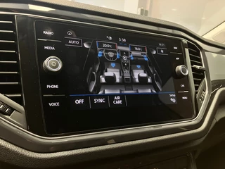 Volkswagen T-Roc Volkswagen T-Roc Sport 1.5TSi | Navigatie | LED | Climate control | ACC | - afbeelding nr 9