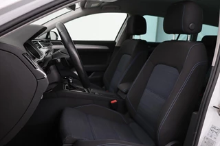 Volkswagen Passat Volkswagen Passat 1.4 TSI PHEV GTE | Head-Up | Stoelverwarming |  Camera | Adaptive cruise | Massage | Side Assist | Carplay | Matrix LED | Achterbankverwarming | Navigatie - afbeelding nr 5