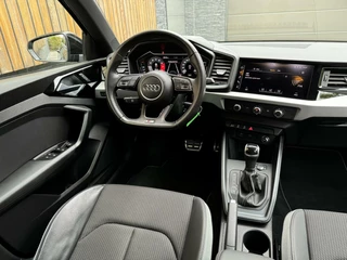 Audi A1 Sportback Audi A1 Sportback 30 TFSI S Line Automaat | Apple CarPlay | LED verlichting | Parkeersensoren achter | Rode remklauwen | Airconditioning | Cruise control | Lane assist | Half leer/stof - afbeelding nr 6