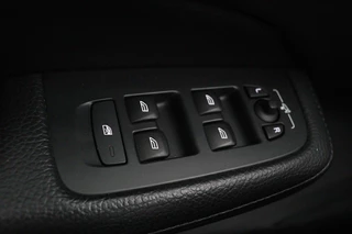 Volvo V60 Volvo V60 2.0 T6 Recharge AWD Business Pro | Panoramadak |  Head-Up | Leder | 360 camera | Stoel & stuurverwarming | Harman/Kardon | Keyless | Full LED | Carplay | Navigatie - afbeelding nr 35