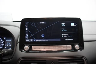 Hyundai Kona Hyundai Kona Electric Fashion 64 kWh - Carplay, Camera, Stoelverw. SOH 100% - afbeelding nr 18