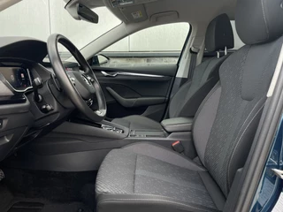 Škoda Octavia Škoda Octavia Combi 1.5 e-TSI Business Edition Trekhaak | Virtual Cockpit | LED | Navi | Carplay - afbeelding nr 21
