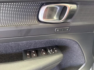 Volvo XC40 Volvo XC40 2.0 T4 R-Design Awd Trekhaak Carplay Camera Incl 12Mnd Garantie - afbeelding nr 23