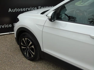Volkswagen T-Cross Volkswagen T-Cross 1.0 TSI United Edition - 2020 - 32DKM - Navigatie - PDC - Cruise - afbeelding nr 6