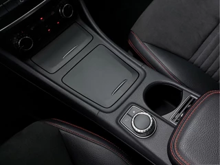 Mercedes-Benz CLA 180 122pk Automaat Ambition AMG-Line | Origineel NL | Navi | Bi-Xenon | Airco | Cruise | Bluetooth Carkit+Streaming | Pdc V+A+Assist | Licht+Regensensor | 18''lm - afbeelding nr 17