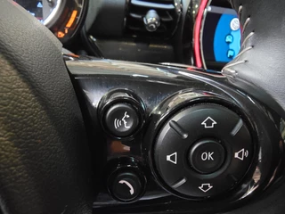 MINI Clubman Mini Mini Clubman 1.5 Cooper Business Edition Full LED Pano H&K Navi Clima Keyless 17