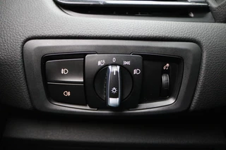 BMW 2 Serie BMW 2 Serie Active Tourer 218i Essential Climate, Panoramadak, Stoelverwarming, Bluetooth, Navigatie, Trekhaak, 16'' - afbeelding nr 33