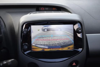 Toyota Aygo Toyota Aygo 1.0 VVT-i x-cite | Schuif-kanteldak | Cruise control | Apple carplay | - afbeelding nr 29