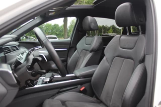 Audi e-tron Audi e-tron Sportback 50 quattro S edition 71 kWh / Panoramadak / Camera / Luchtvering / 20'' / Leder&Alcantara / DAB / ACC / Navigatie / Stoelverwarming - afbeelding nr 3