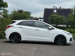 Hyundai i30 Hyundai i30 1.6 GDi Turbo N 186PK/Xenon/PANO/NAVI/SLTVW/LMV - afbeelding nr 22