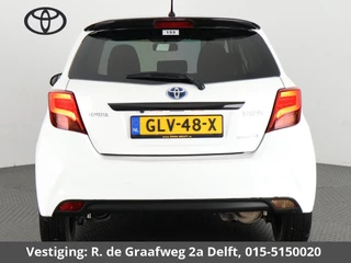 Toyota Yaris Toyota Yaris 1.5 Hybrid Sport | Dakspoiler | Lichtmetalen velgen | Privacy Glass | Climate Control | Camera | - afbeelding nr 32