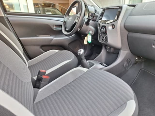 Toyota Aygo Toyota Aygo 1.0 VVT-i X-Play Limited 5Drs /Navi/Camera/Apple/Android/Airco/garantie - afbeelding nr 14