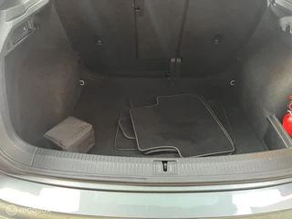 Volkswagen Tiguan Volkswagen Tiguan 1.5 TSI ACT 3X R-LINE*PANO-DAK*LED*ACC*PDC* - afbeelding nr 15