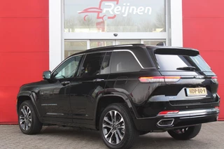 Jeep Grand Cherokee Jeep Grand Cherokee 2.0 381PK OVERLAND 4xe | PANORAMISCH SCHUIF/KANTEL DAK | MCINTOSH PREMIUM AUDIO SYSTEM | HEAD UP DISPLAY | VOORSTOELEN ELEKTRISCH VERSTELBAAR | MULITIMEDIA SCHERM VOOR BIJRIJDER | ELEKTRISCH BEDIENBARE ACHTERKLEP | STOEL/STUUR VERWARMING | LEDEREN BEKLEDING | APPLE CARPLAY/ANDROID AUTO | 360° CAMERA | STOEL KOELING | - afbeelding nr 14