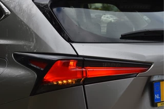 Lexus NX | NL-Auto | Keyless | Carplay | Leder | Camera | Adapt.cc | Stoelverw | Full LED / Xenon | Historie - afbeelding nr 27