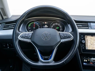 Volkswagen Passat Volkswagen Passat Variant 1.4 TSI PHEV 218pk GTE Business | Navigatie | Camera | Adaptive cruise - afbeelding nr 26