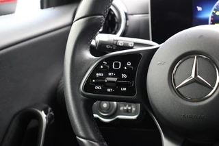 Mercedes-Benz A-Klasse Mercedes-Benz A-Klasse 180 Business Solution Automaat - Camera, Digital Cockpit, Leer - afbeelding nr 20